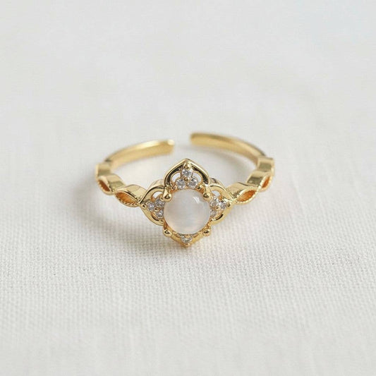 Palace Style Cat's Eye Stone Adjustable Ring