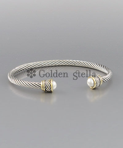 Cable Stone End Cuff