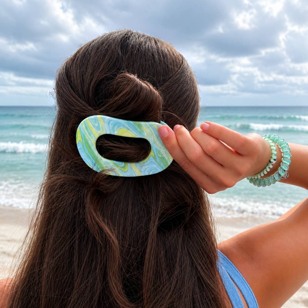 Flat Round Hair Clip Medium - By the Sea Shore