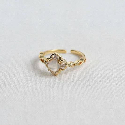 Palace Style Cat's Eye Stone Adjustable Ring