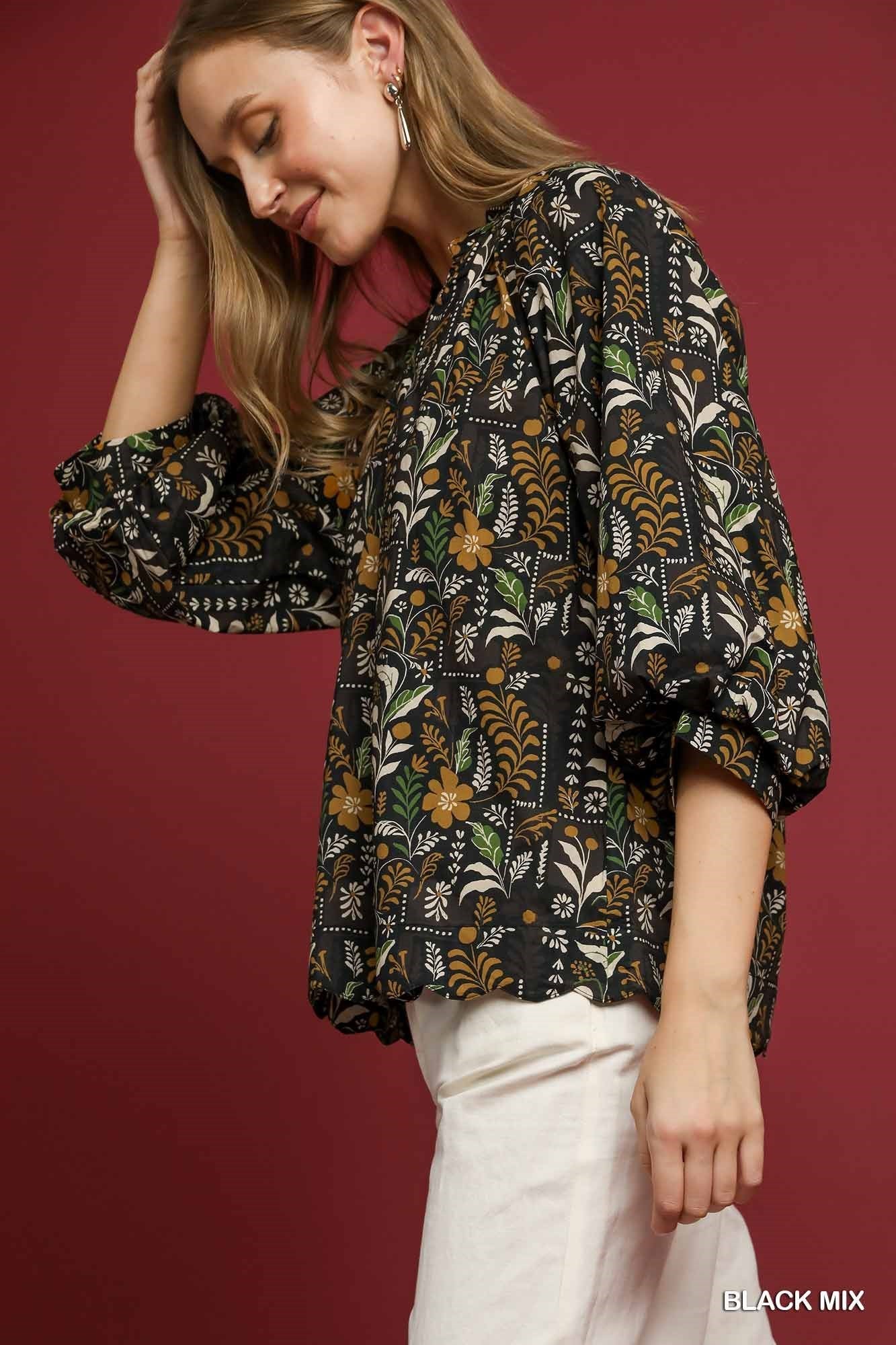 Floral Print Scalloped Hem Top