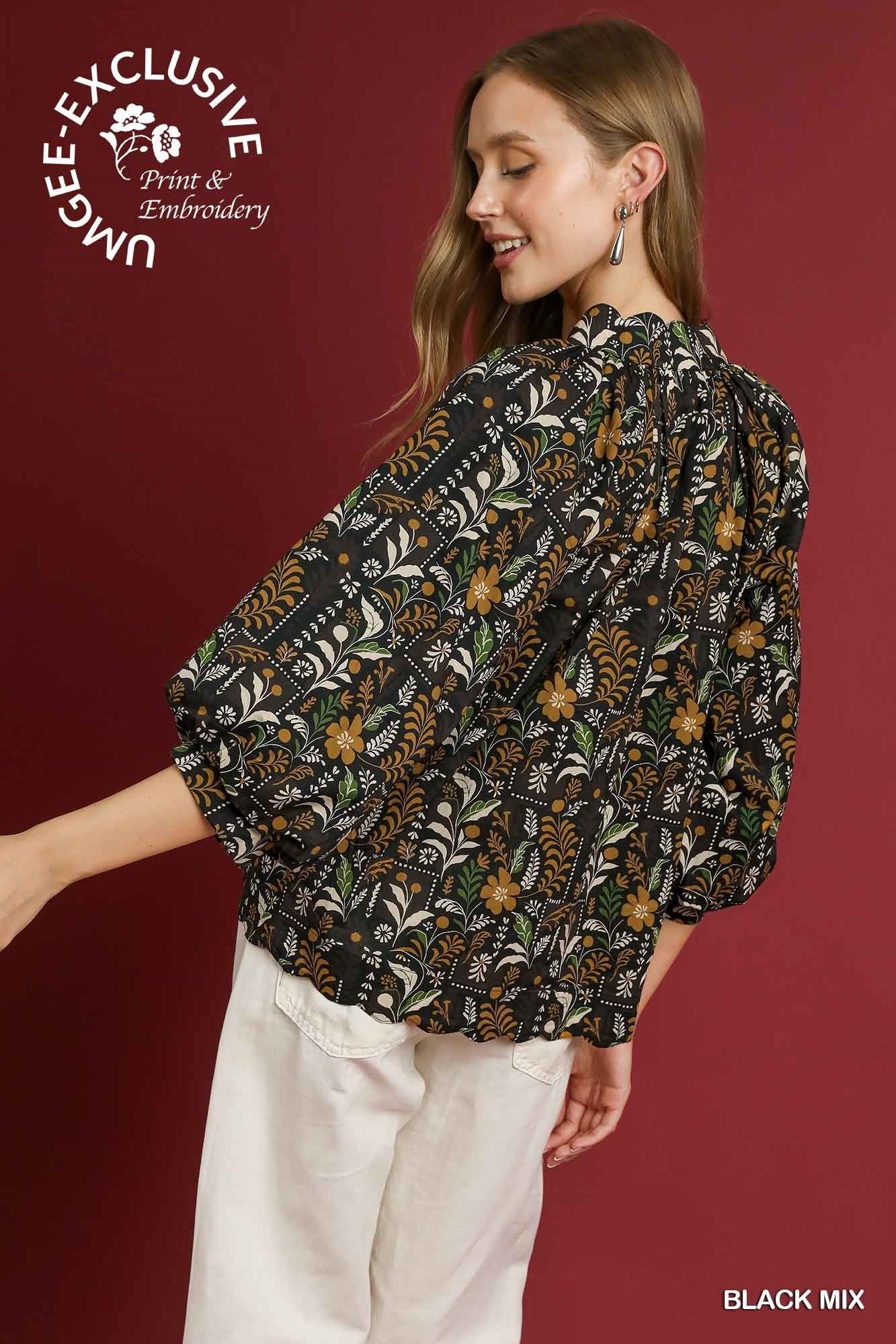 Floral Print Scalloped Hem Top