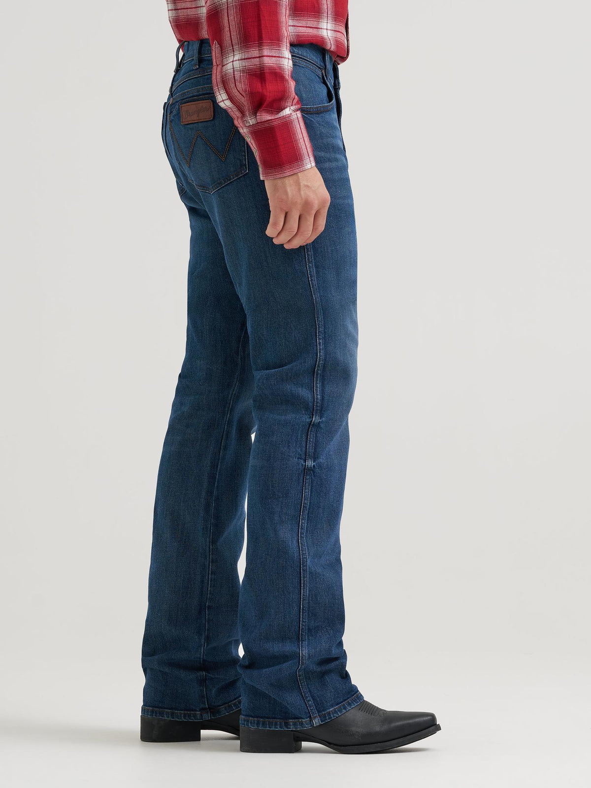 Wrangler Retro® Relaxed Boot Jean-Wilkes