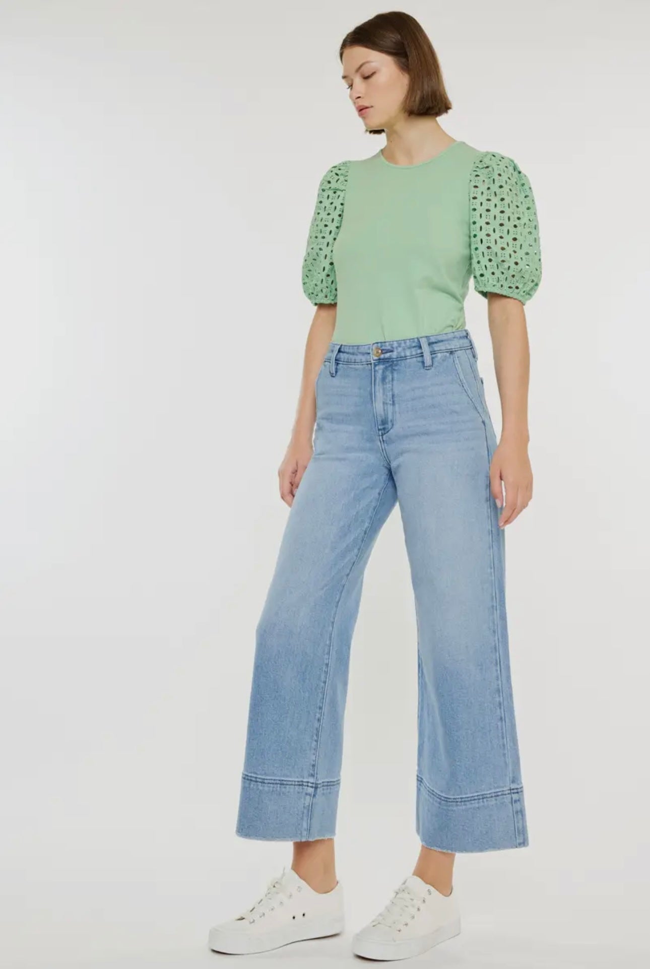Kan Can Cropped Wide Leg Jeans