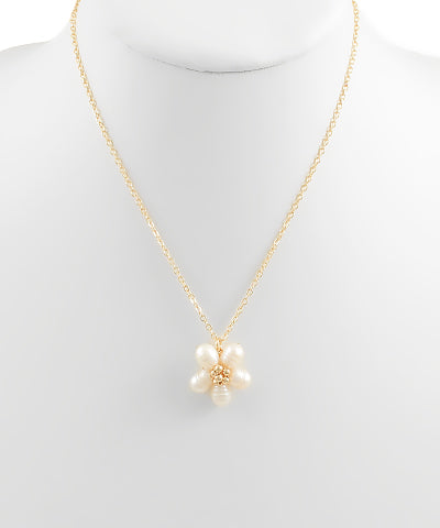 Freshwater Pearl Flower Pendant Necklace