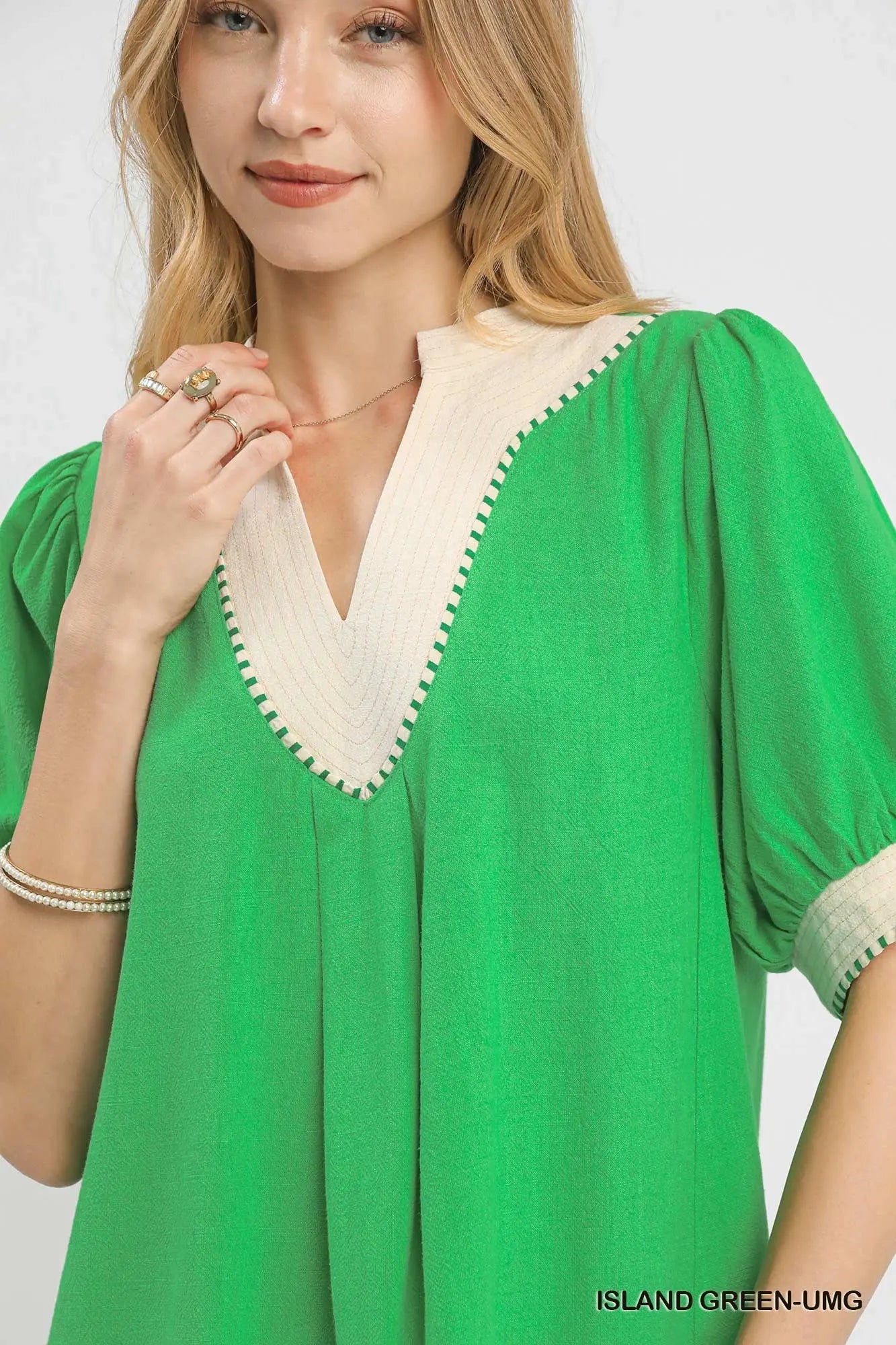 Linen Blend Contrast Trim Top